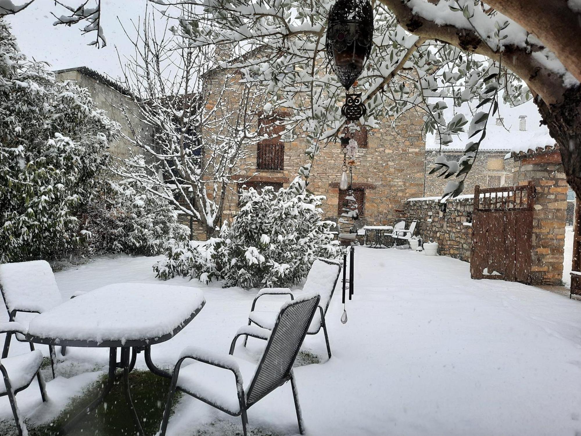 Apartamentos La Borda Castillon Tierrantona Buitenkant foto