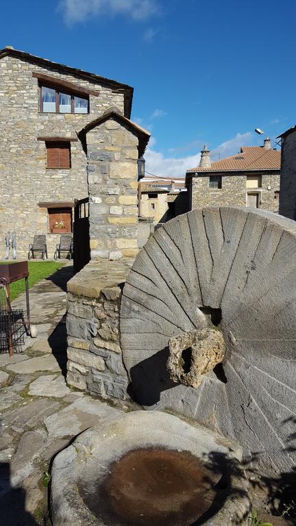Apartamentos La Borda Castillon Tierrantona Buitenkant foto
