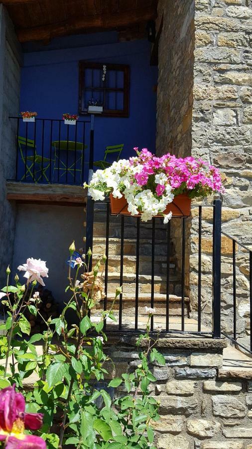 Apartamentos La Borda Castillon Tierrantona Buitenkant foto